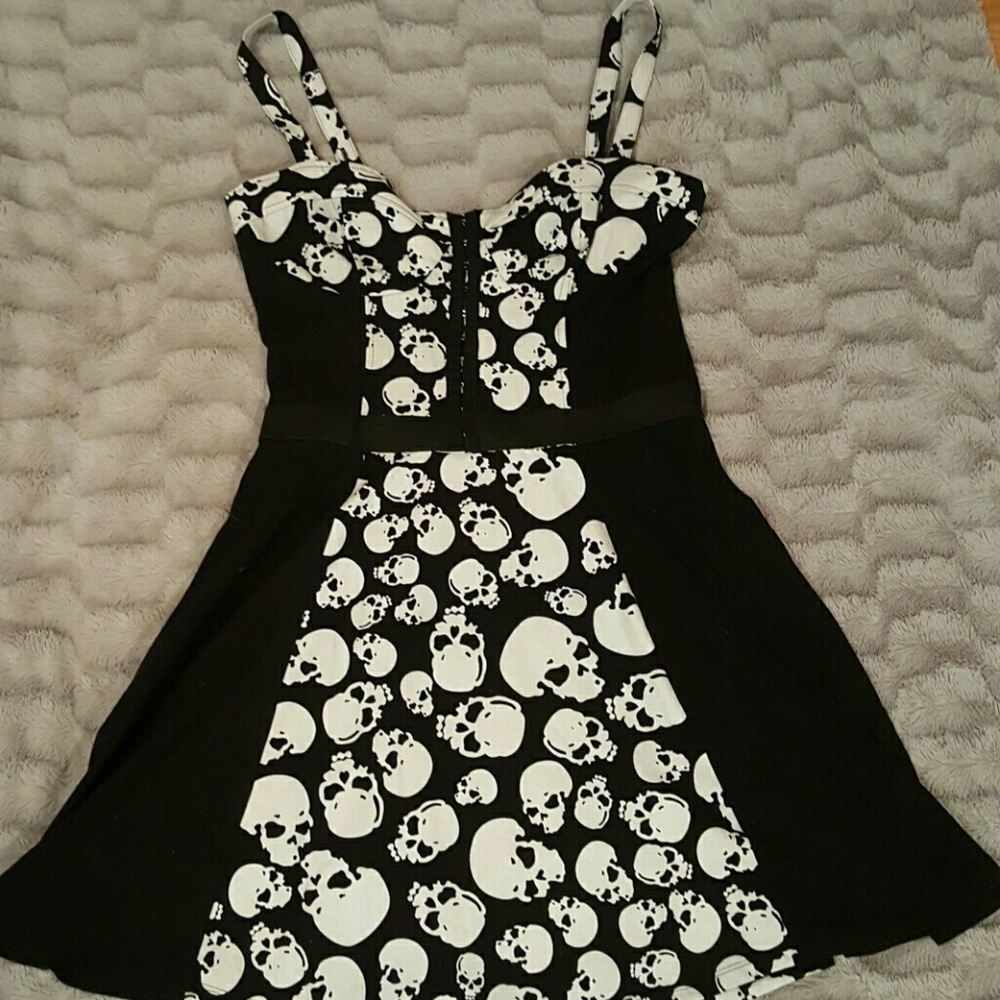 Skull pattern dress